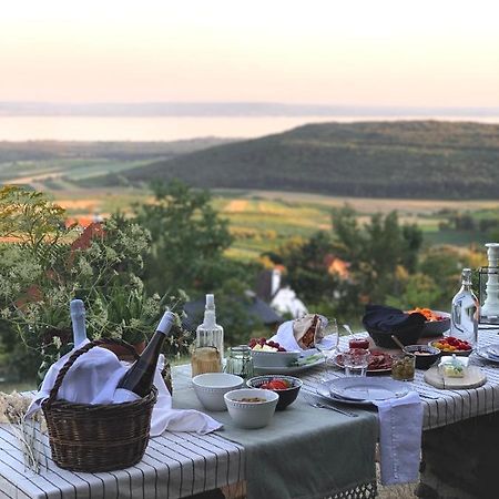 Kisvulkan Nyulontul Mencshely Luaran gambar